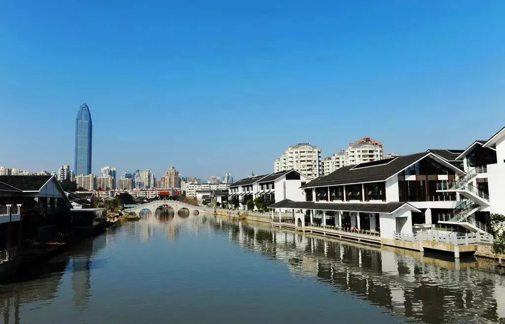 Comparison of Wenruitang River in Wenzhou 2000 V.S. 2018