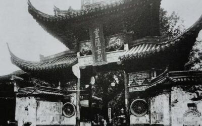 Echoes of Regrets: Lingyin Temple Through a Century-Old Photograph