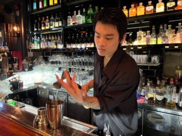 Kaki mixing cocktail