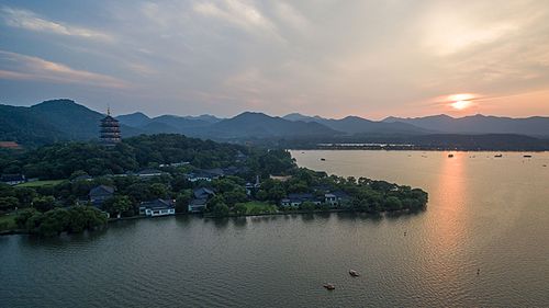 Changes in Hangzhou West Lake
